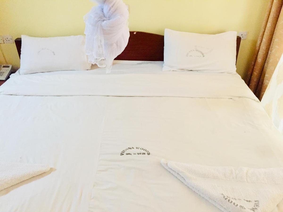 Vienna Woods Hotel Nakuru Bagian luar foto