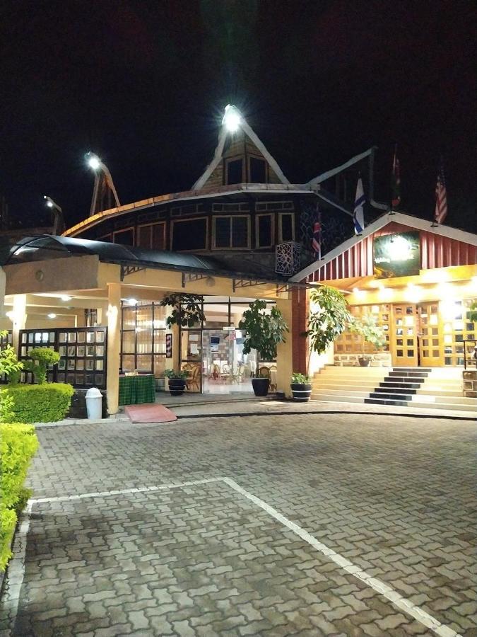 Vienna Woods Hotel Nakuru Bagian luar foto