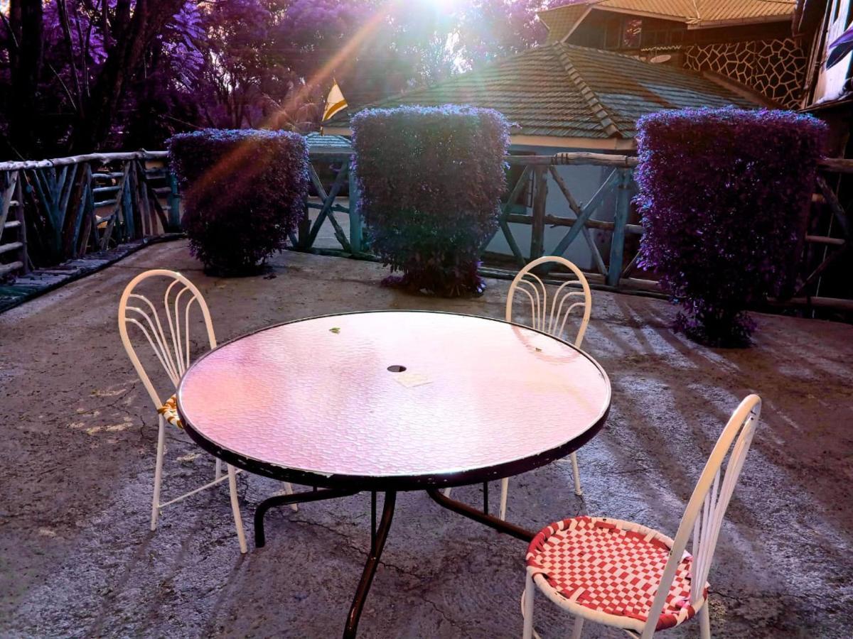Vienna Woods Hotel Nakuru Bagian luar foto