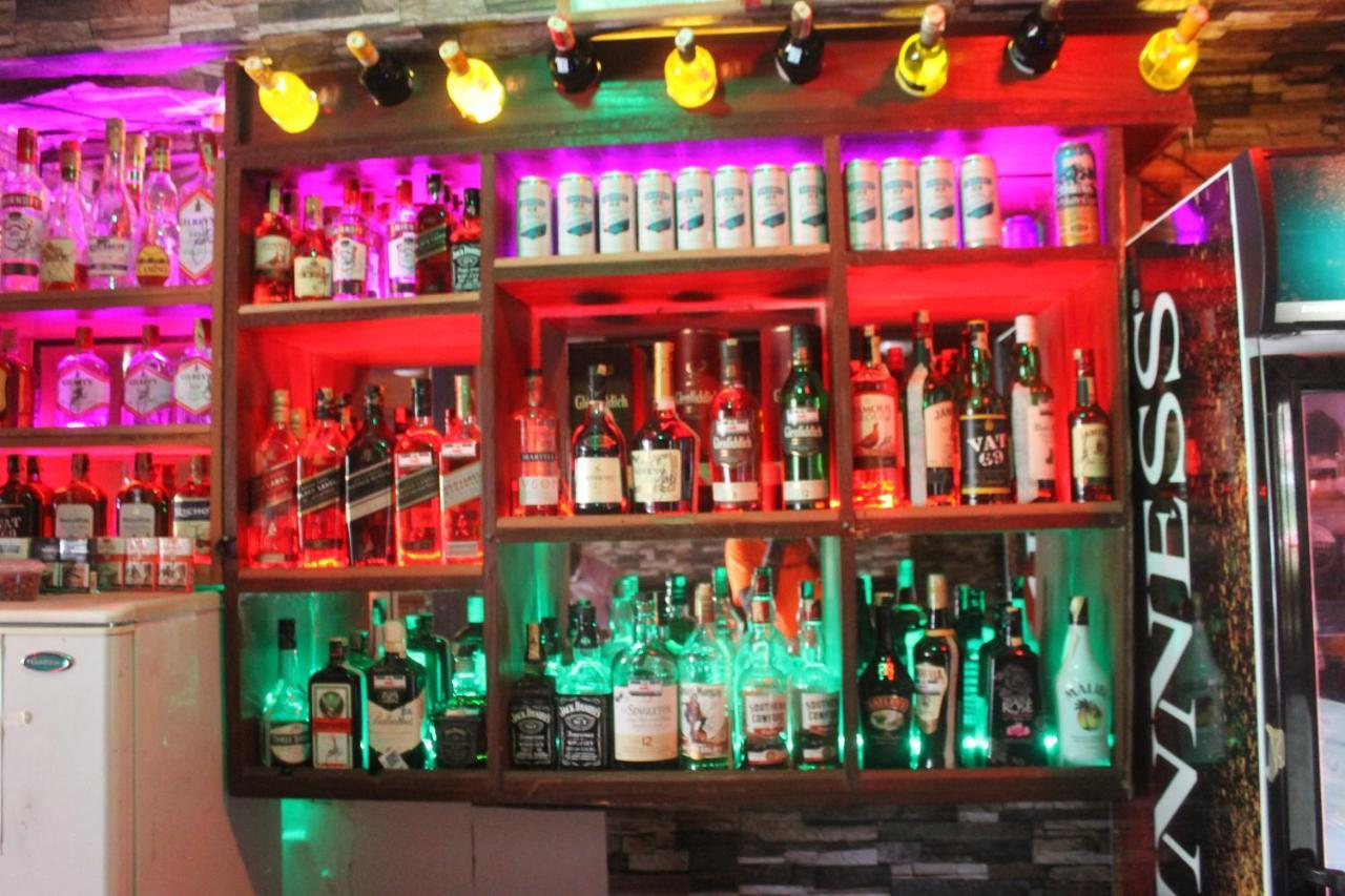 Vienna Woods Hotel Nakuru Bagian luar foto
