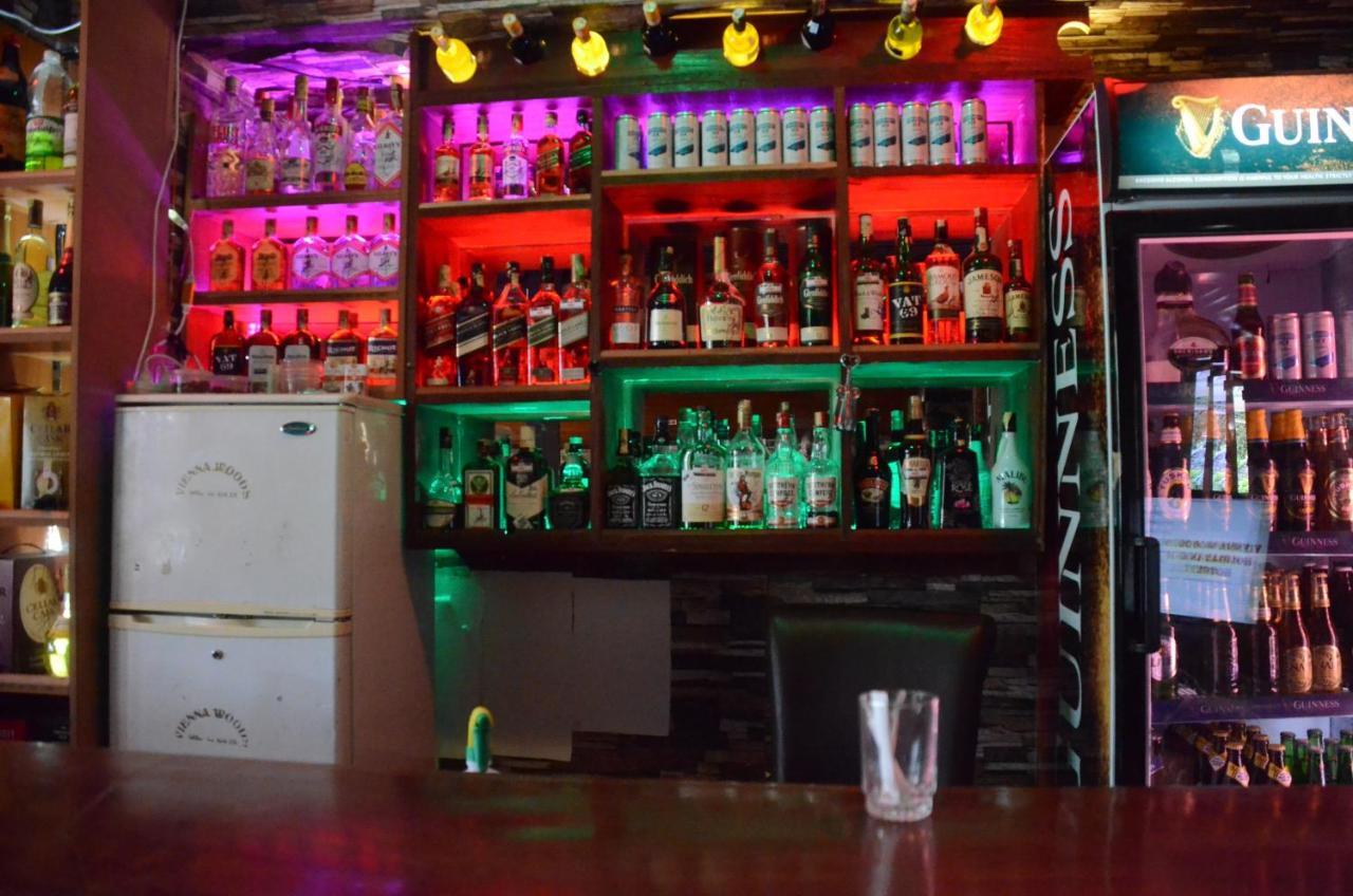 Vienna Woods Hotel Nakuru Bagian luar foto