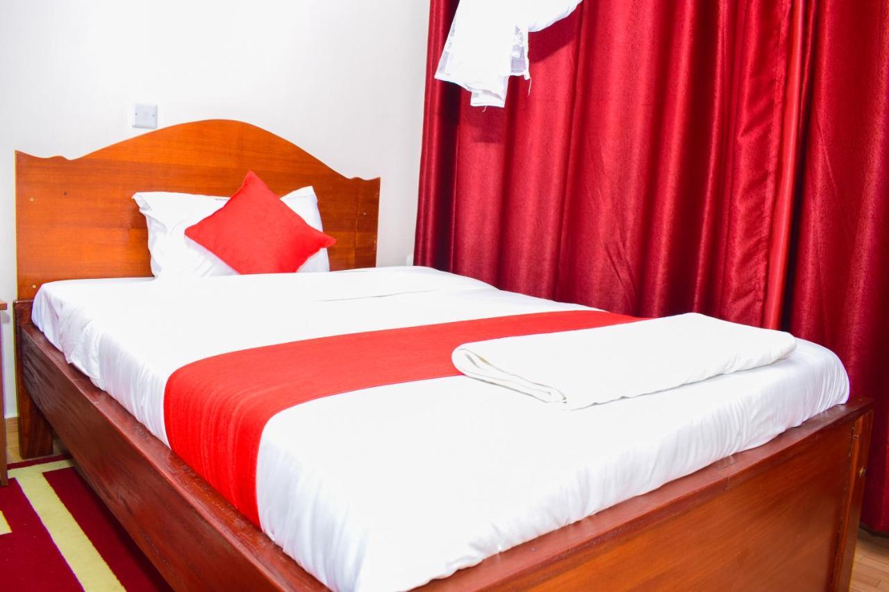 Vienna Woods Hotel Nakuru Bagian luar foto